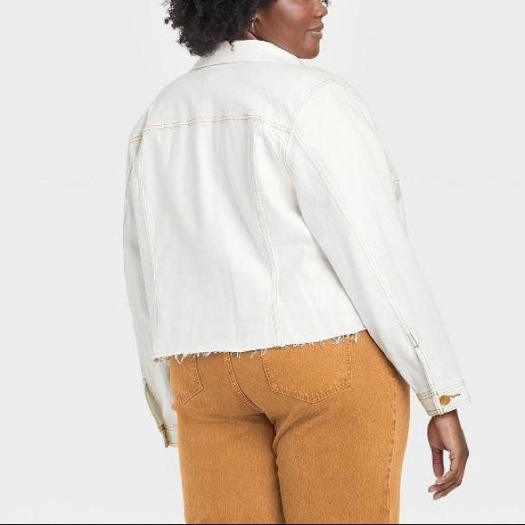 Universal Thread™ Women's Denim Jacket-Off white - Picture 5 of 5